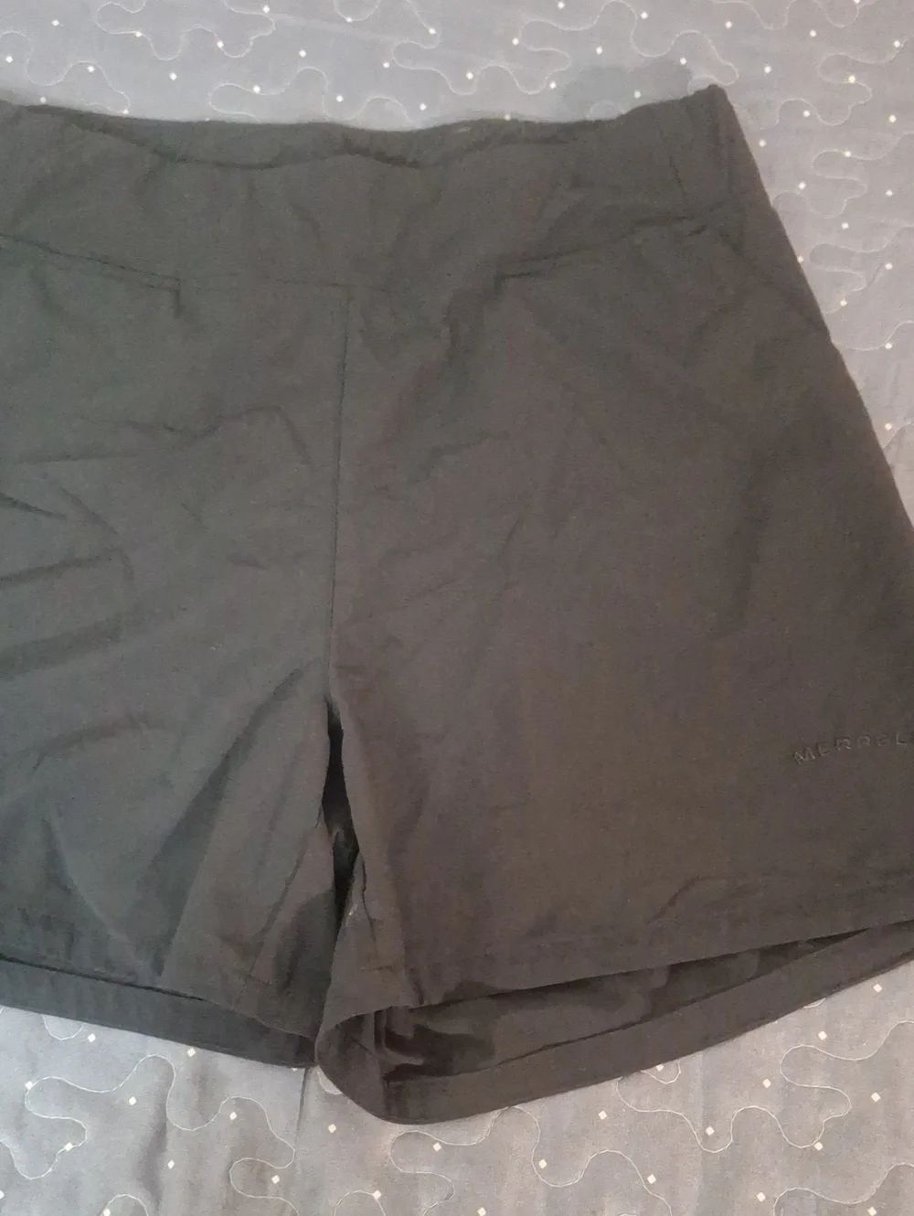 Merrell Black Women's Athletic Shorts size medium